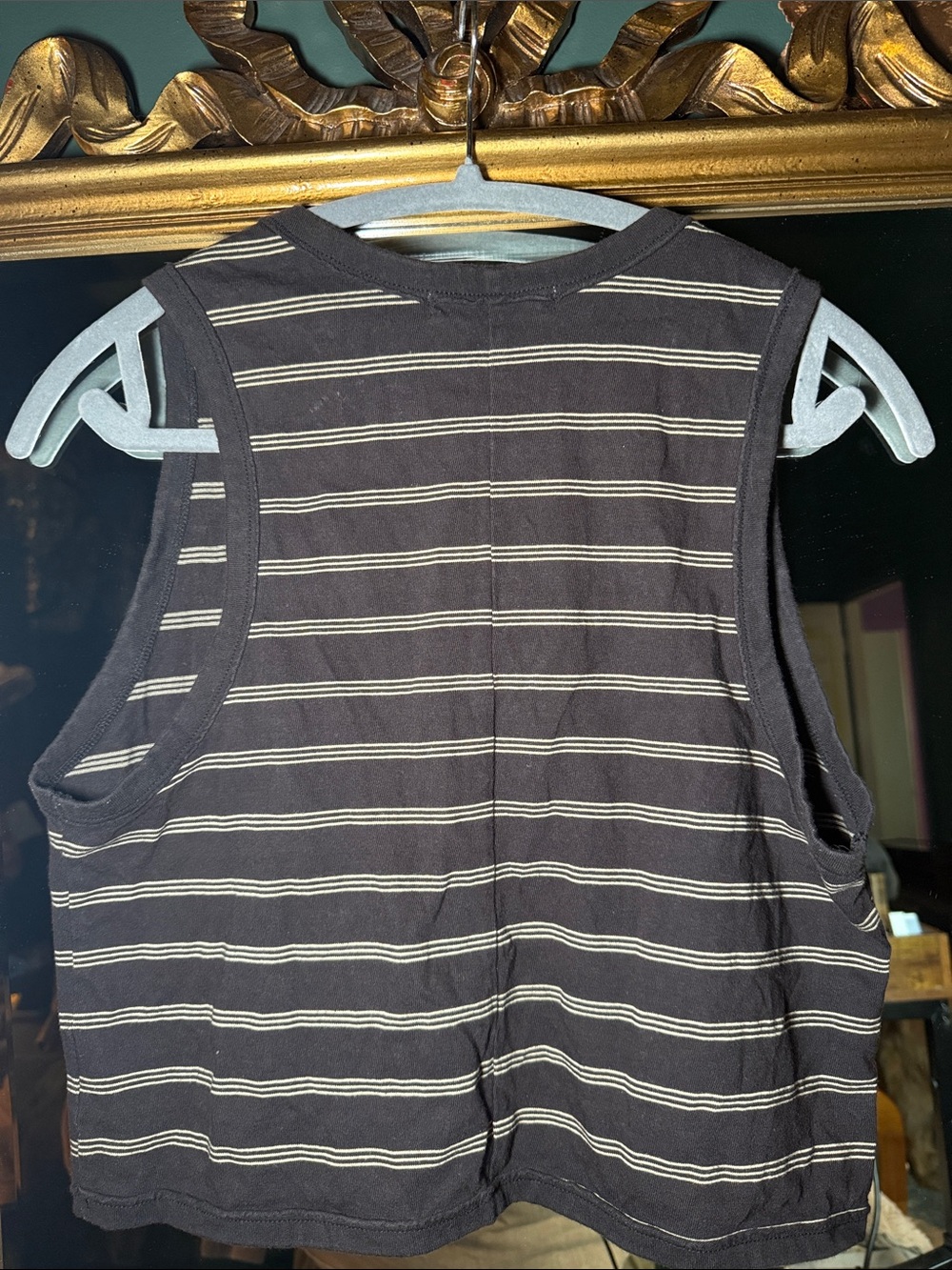 Joah Brown Striped V-Neck Crop Tank - Picture 4 of 5